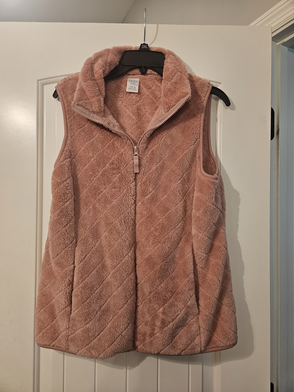 Time and Tru Quilted Plush Fleece Vest in Dusty Rose